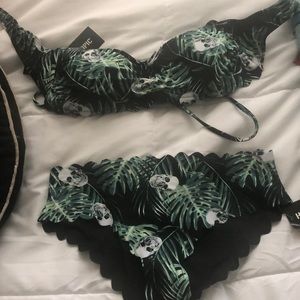 Hot Topic Skull Bikini Set